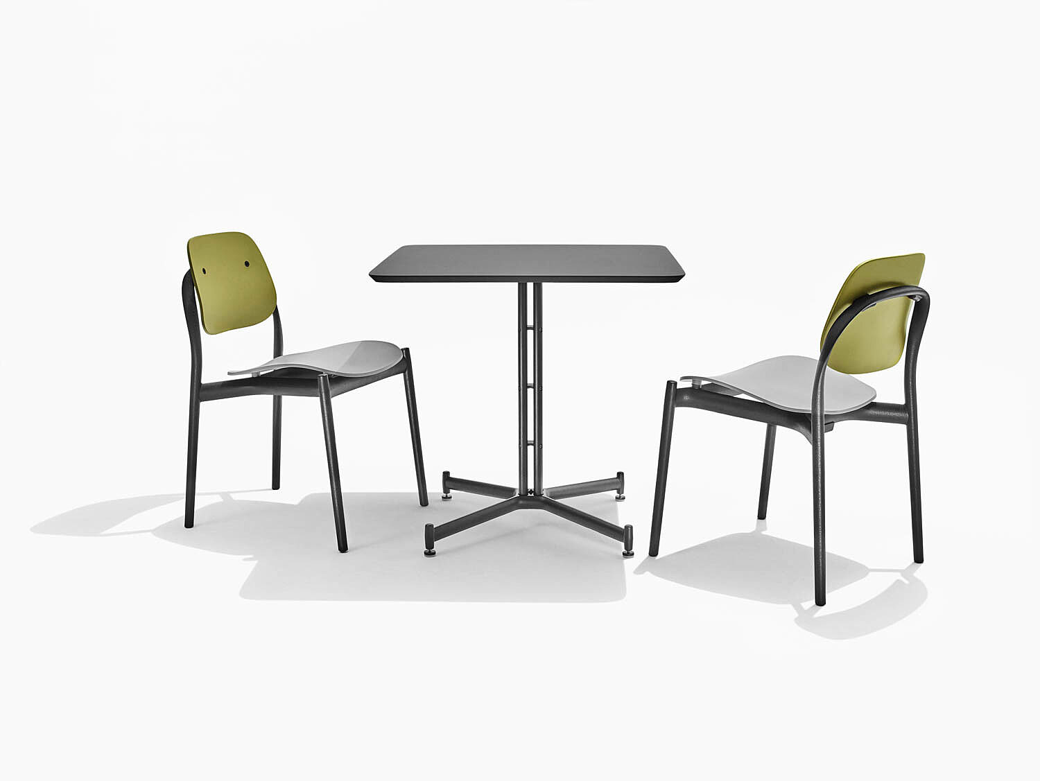 Knoll Iquo Table Square 01 seamless