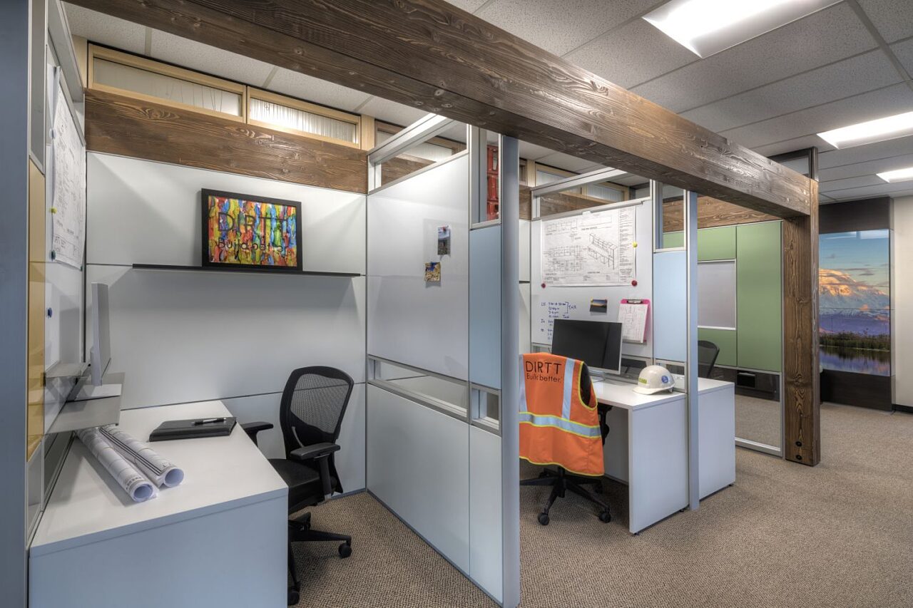 Small workspaces with DIRTT Timber frame