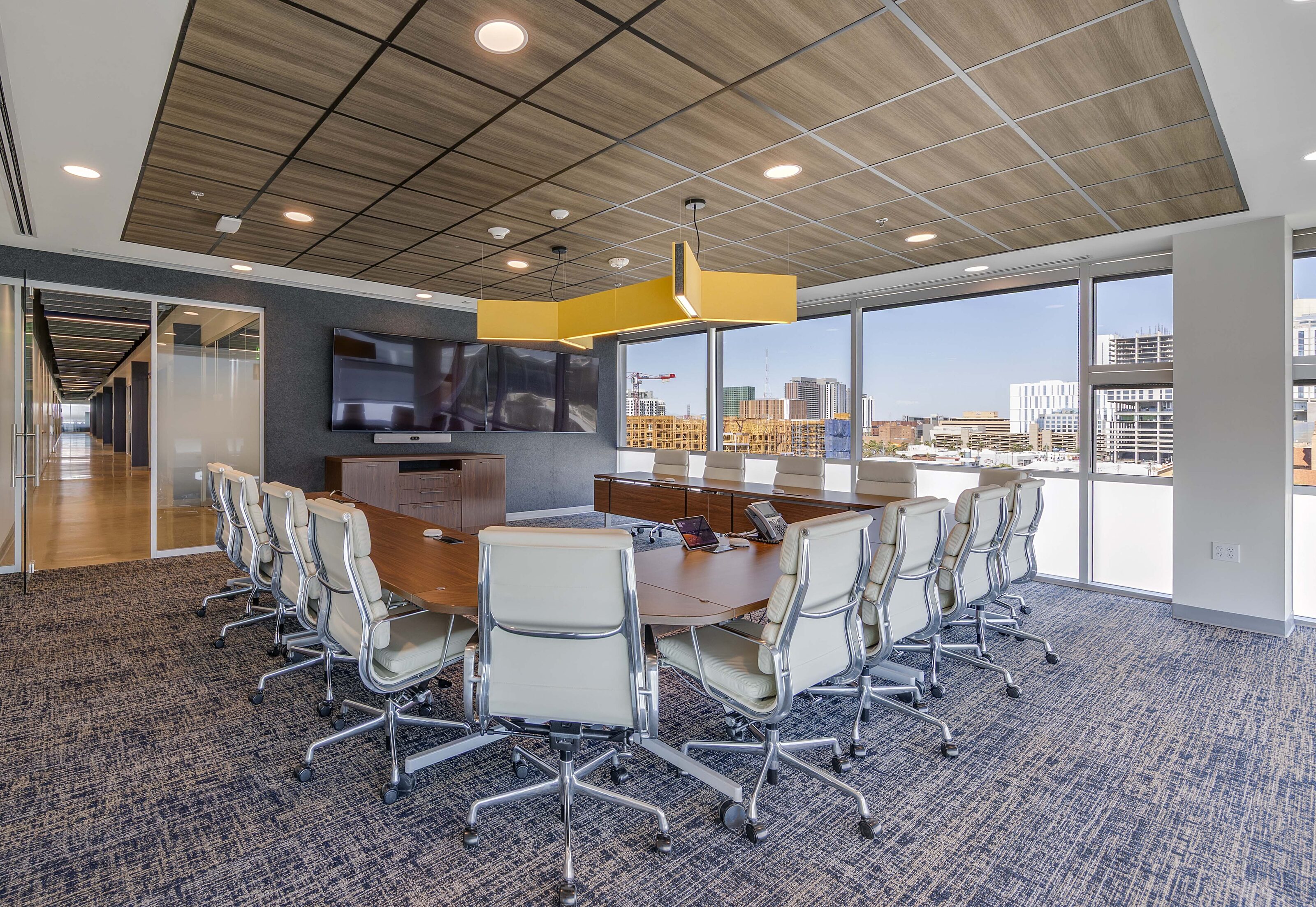 Phoenix Law Firm | Corporate Office Space | Conference Room, Collaborative Workspace| Phoenix, AZ
