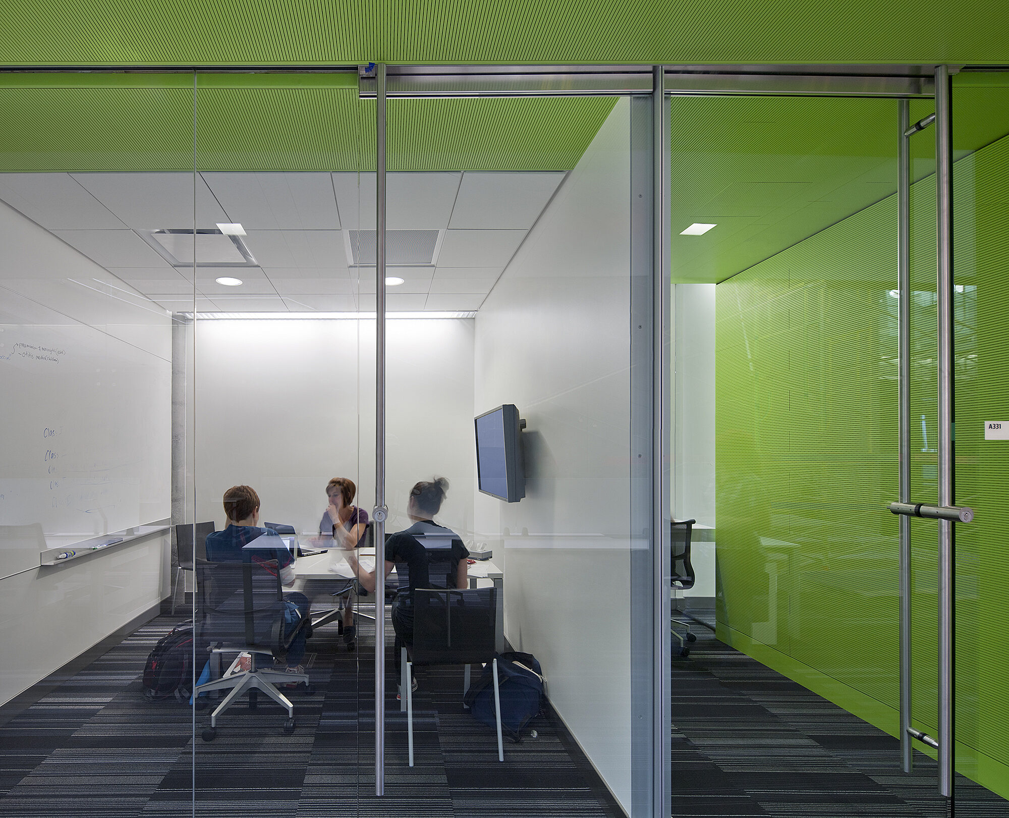 University of Arizona College of Medicine | Healthcare | Higher Ed | Collaborative Meeting Space | Phoenix, AZ