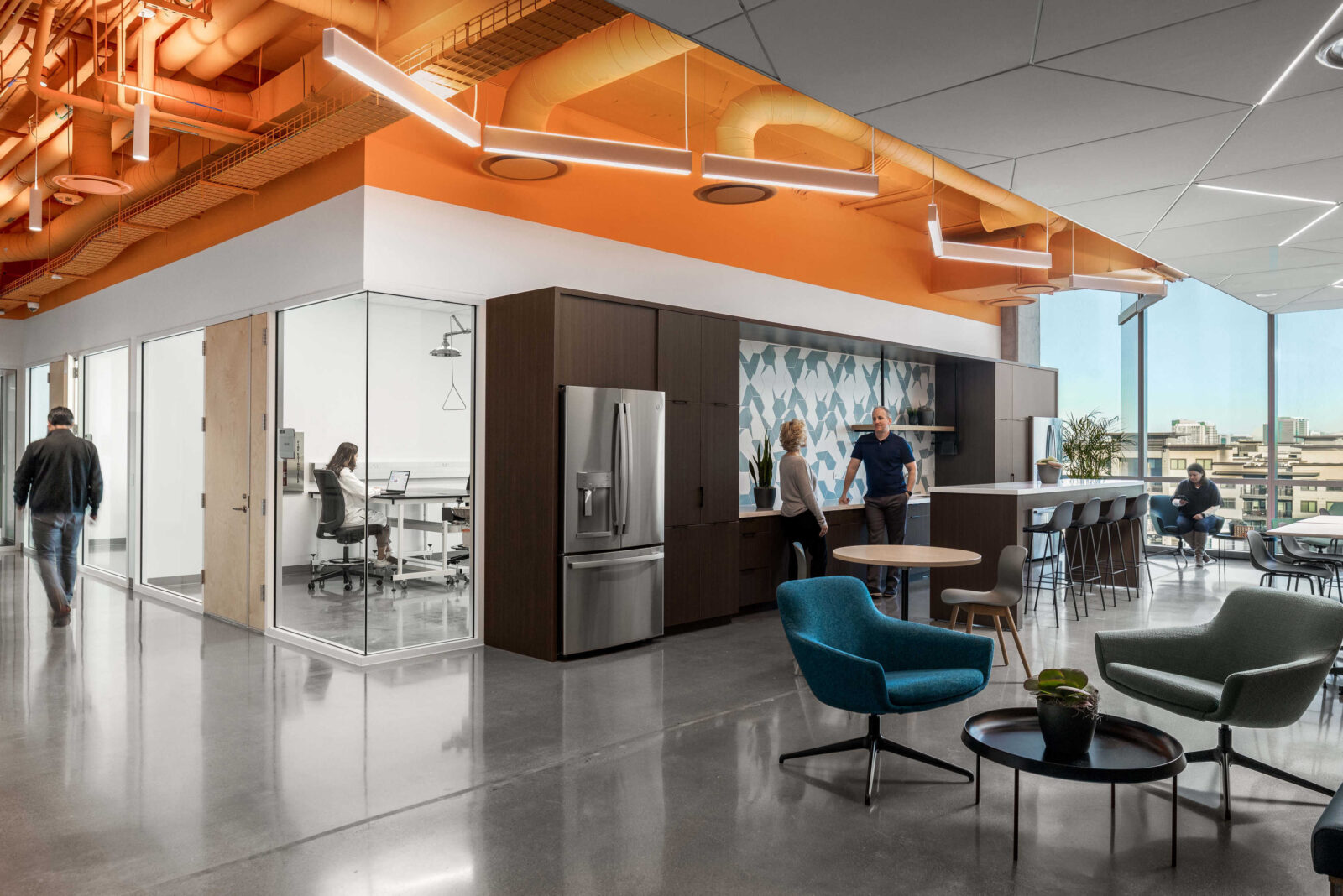 Wexford Phoenix Biomedical Campus | Higher Education | Breakroom, lunch room, kitchen space | Phoenix, AZ