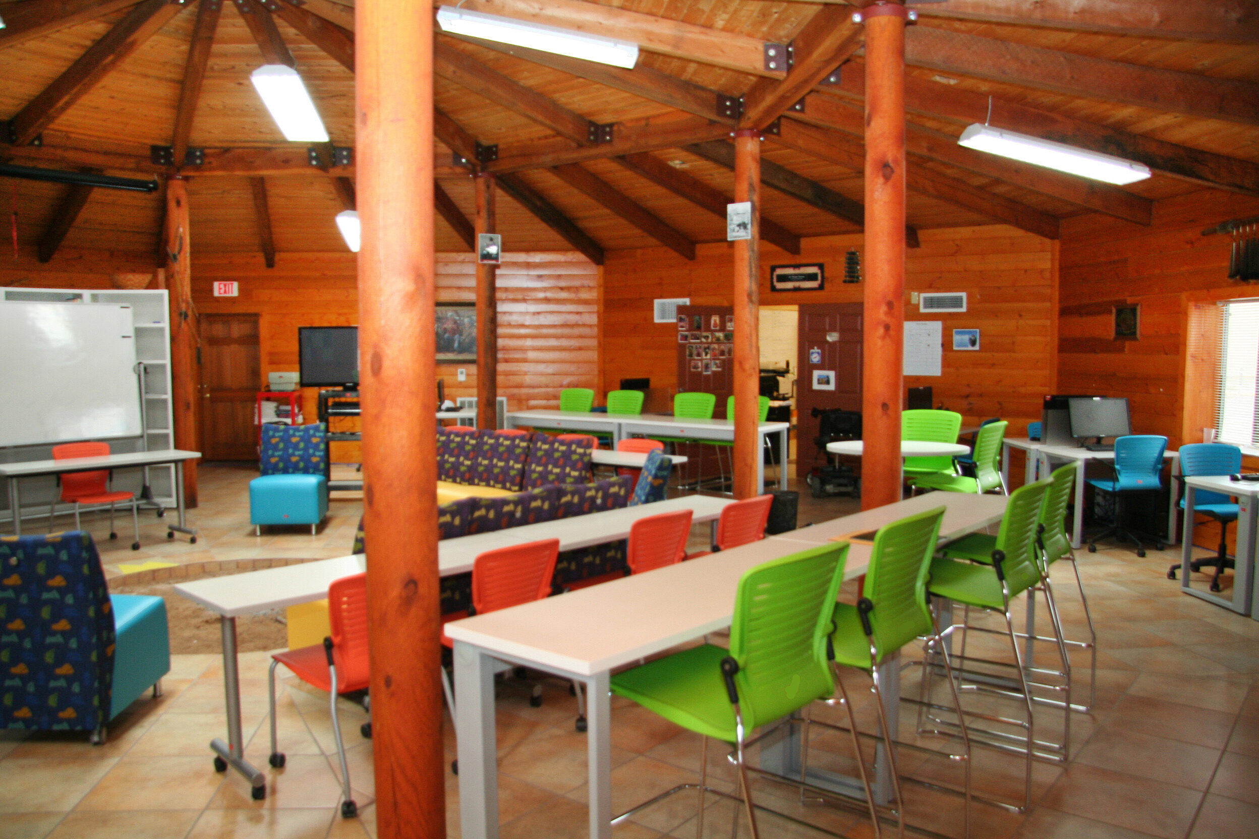 Goodmans | Commercial Furniture & Workspace Solutions | Corporate, Healthcare, Education, Government | Phoenix, Tucson, Arizona, Albuquerque, New Mexico